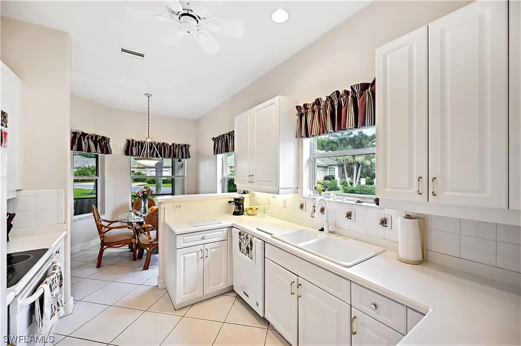 727 Vistana Circle Naples FL 34119