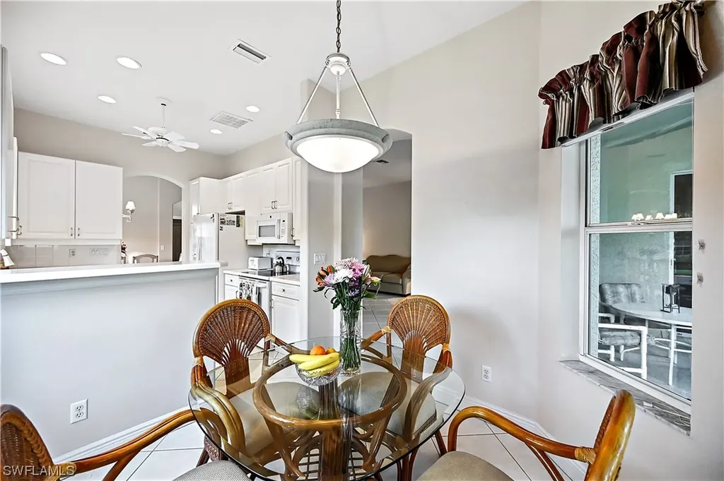 727 Vistana Circle Naples FL 34119