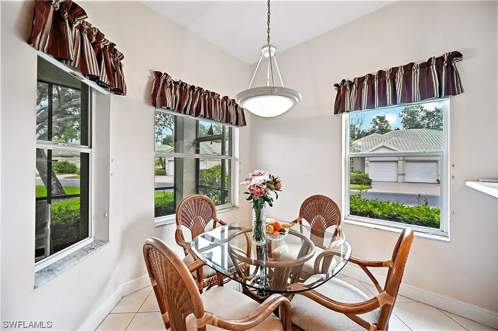 727 Vistana Circle Naples FL 34119