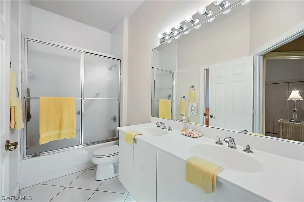 727 Vistana Circle Naples FL 34119