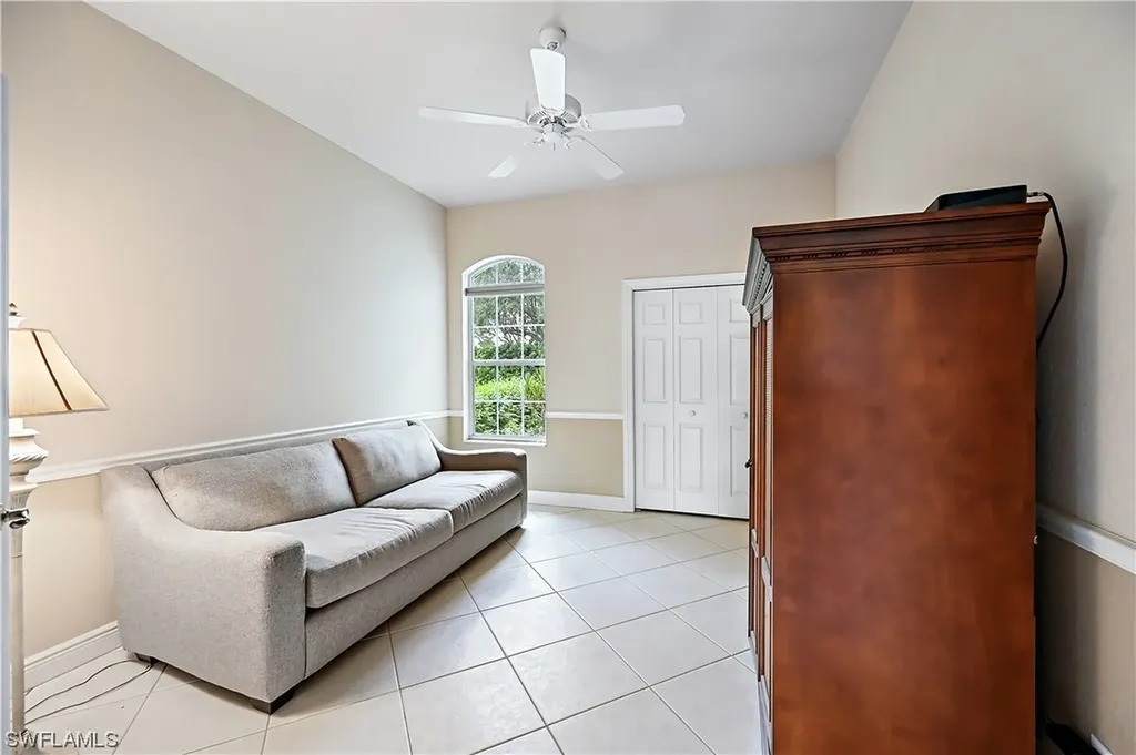 727 Vistana Circle Naples FL 34119