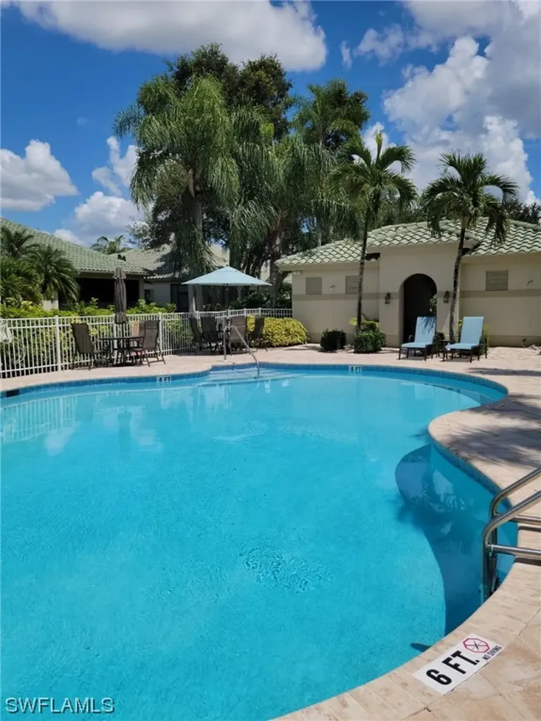 727 Vistana Circle Naples FL 34119