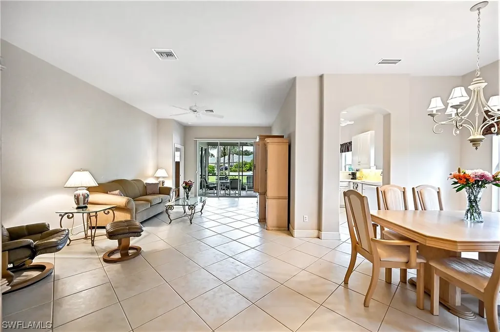 727 Vistana Circle Naples FL 34119