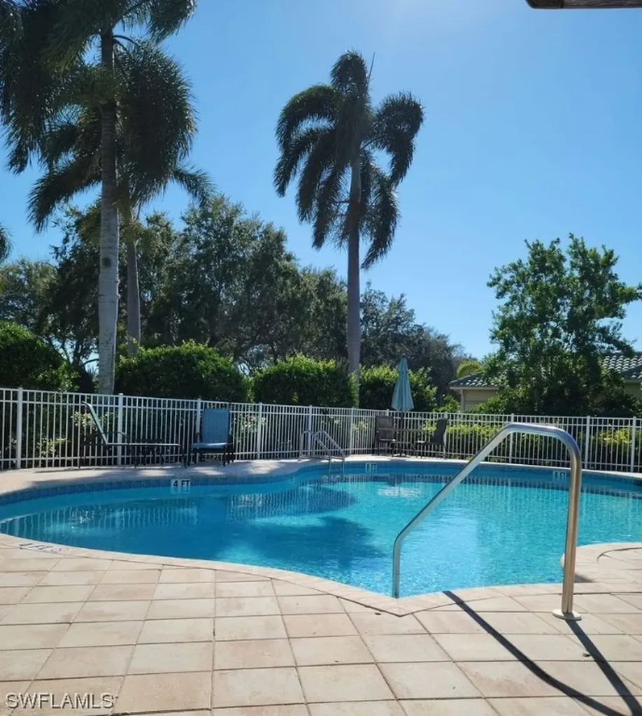 727 Vistana Circle Naples FL 34119