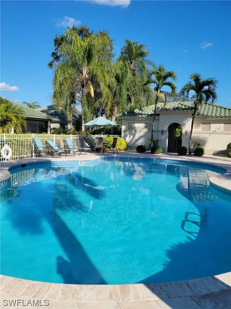 727 Vistana Circle Naples FL 34119