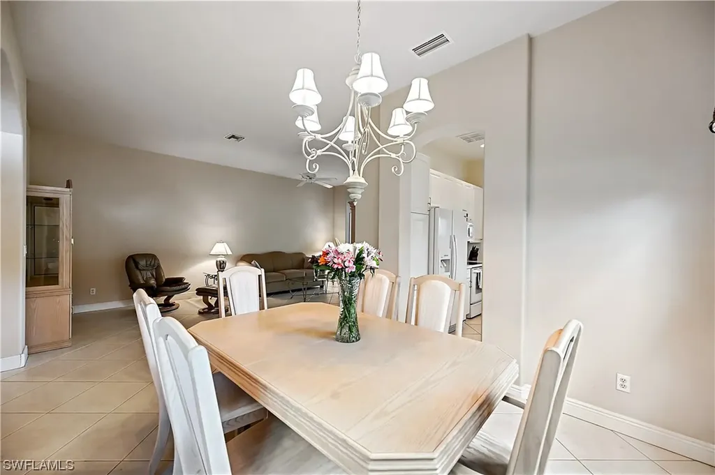 727 Vistana Circle Naples FL 34119