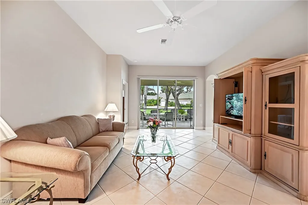 727 Vistana Circle Naples FL 34119