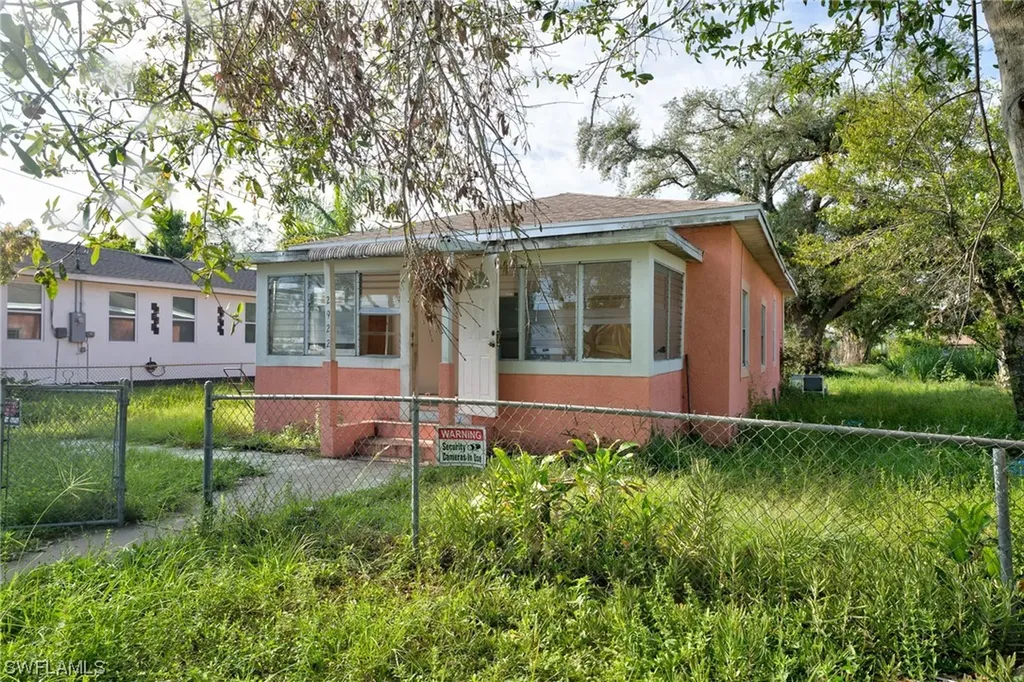 2922 Lincoln Boulevard Fort Myers FL 33916