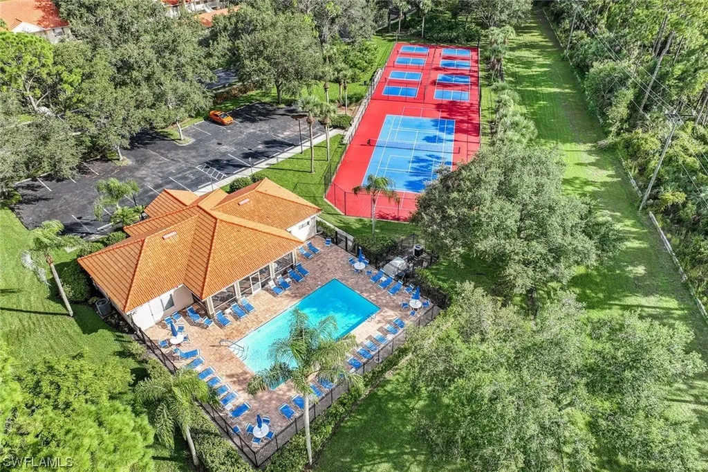 432 Valerie Way Naples FL 34104