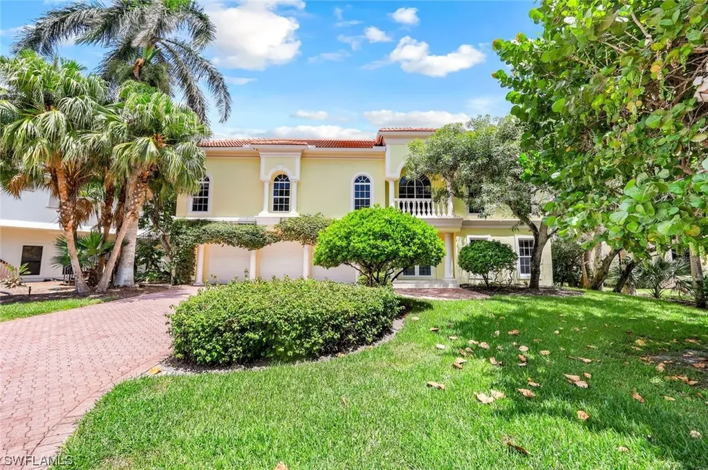 861 Hideaway Circle W Marco Island FL 34145