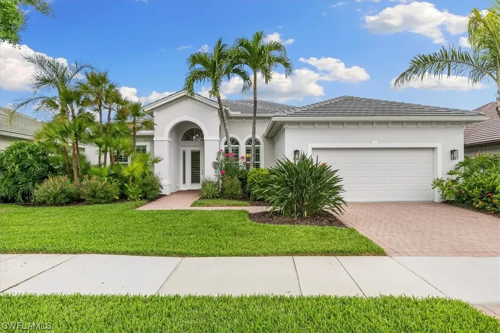Naples FL, 8868 Mustang Island Circle