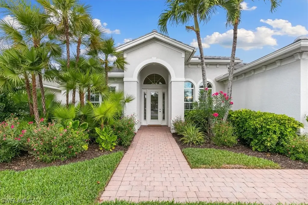 8868 Mustang Island Circle Naples FL 34113