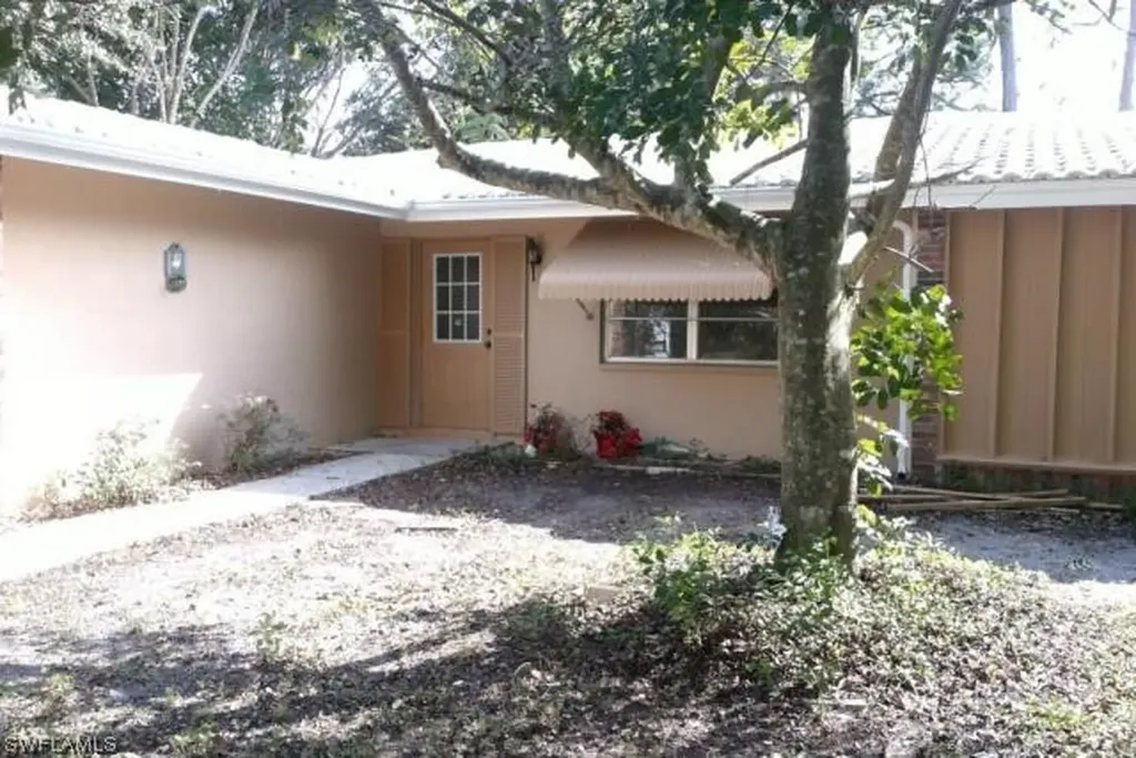 2362 Harvard Avenue Fort Myers FL 33907