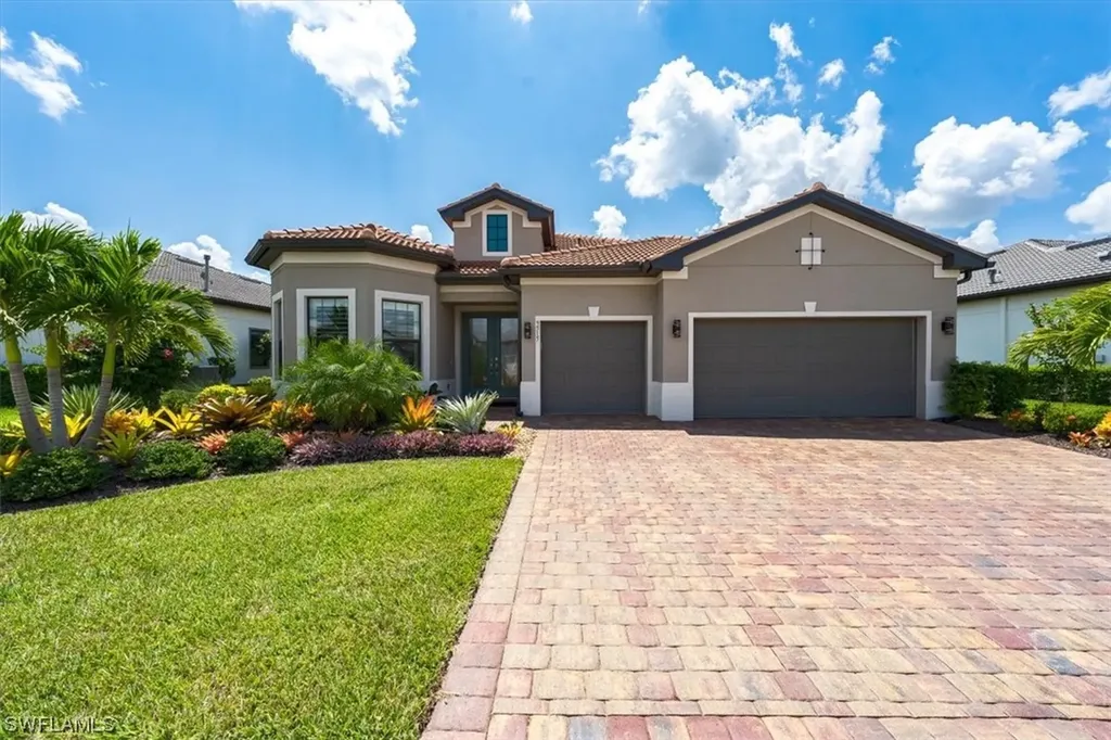 9515 Greyhawk Trail Naples FL 34120