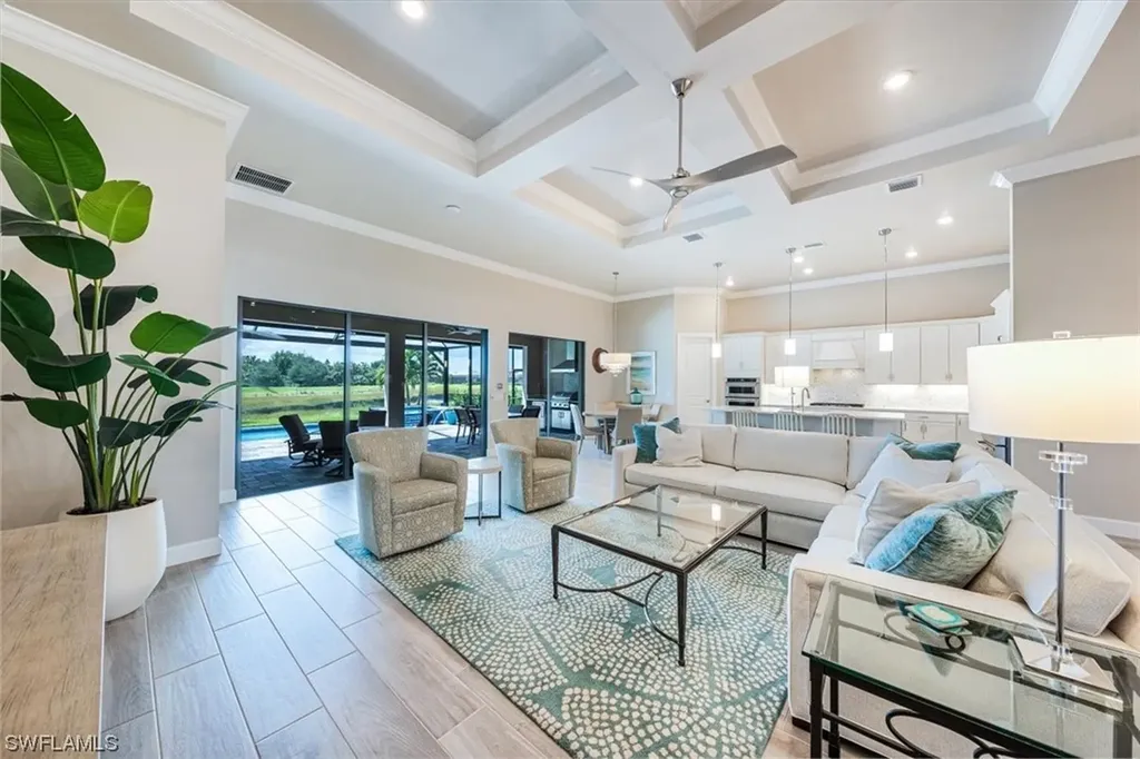 9515 Greyhawk Trail Naples FL 34120