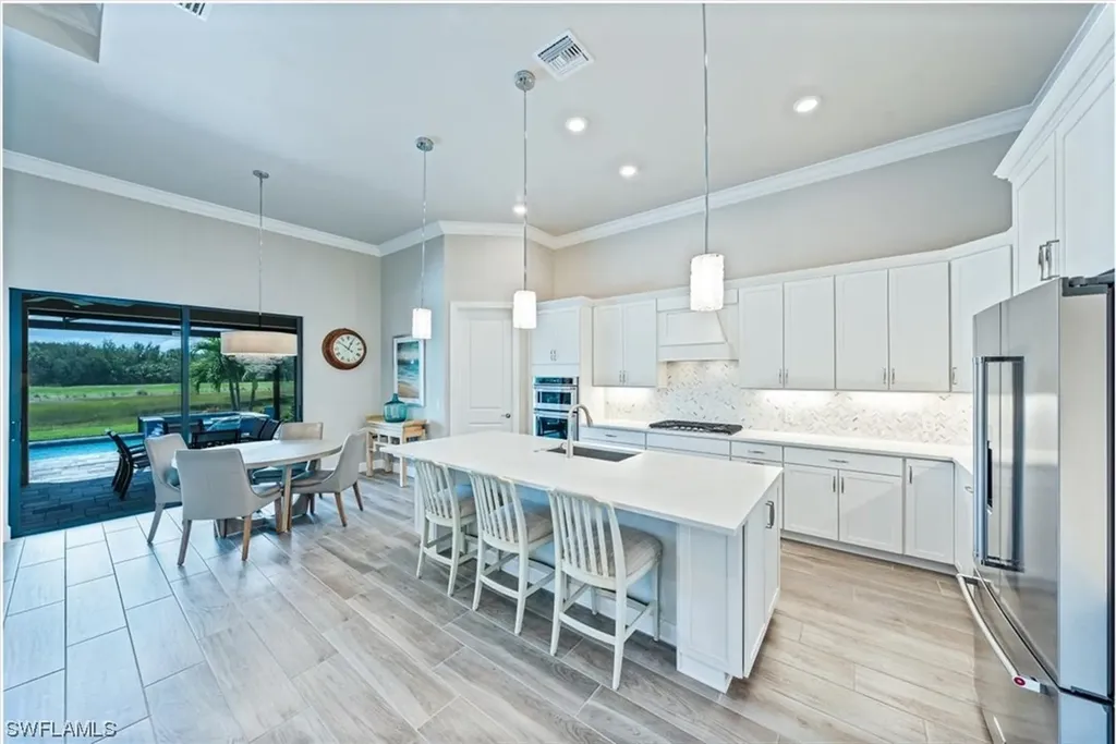 9515 Greyhawk Trail Naples FL 34120