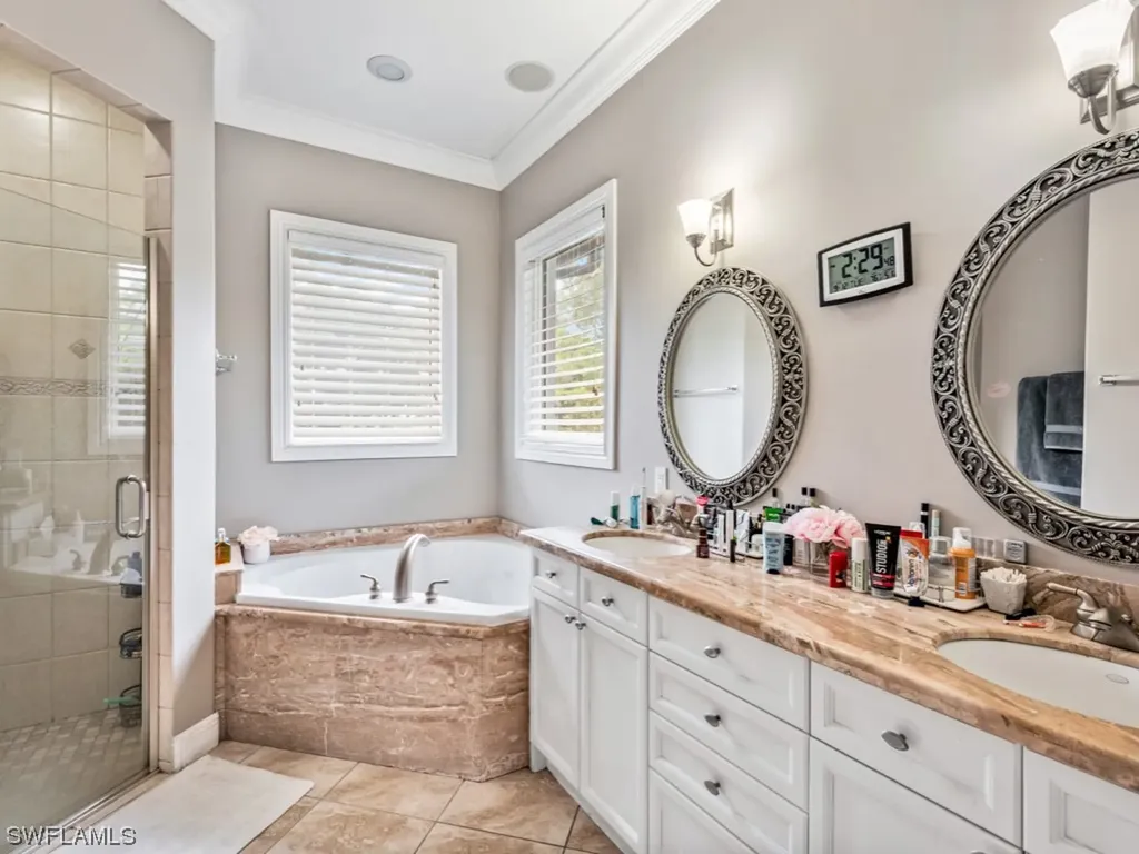 757 7th Avenue N Naples FL 34102