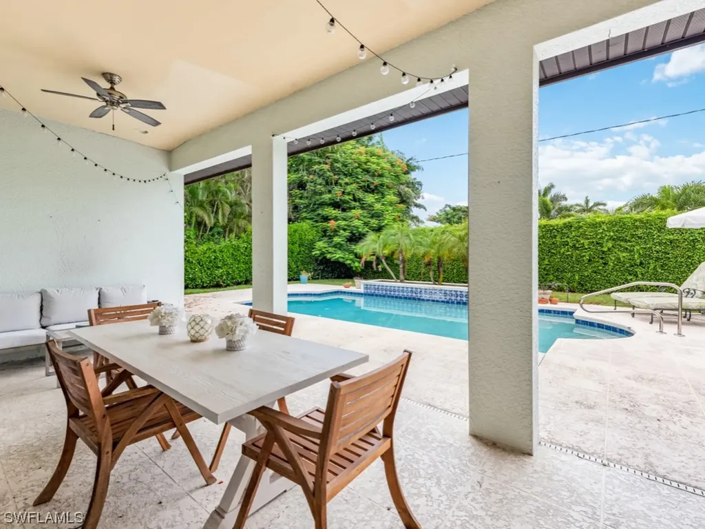 757 7th Avenue N Naples FL 34102