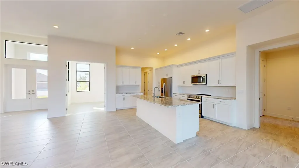 3015 NW 41st Avenue Cape Coral FL 33993