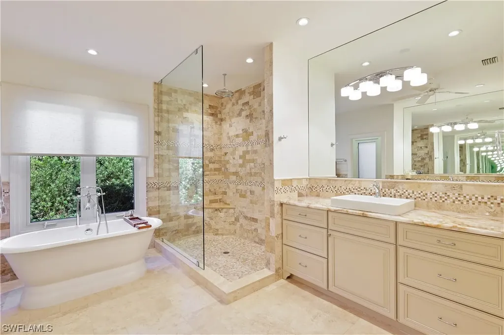 15302 Pembroke Point Naples FL 34110