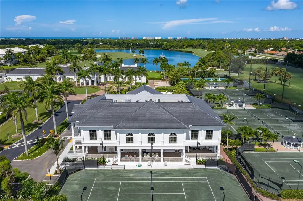 15302 Pembroke Point Naples FL 34110