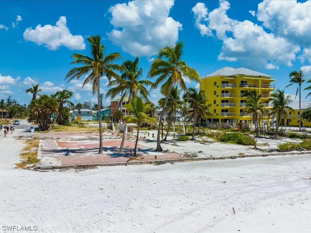 50 Dakota Avenue Fort Myers Beach FL 33931