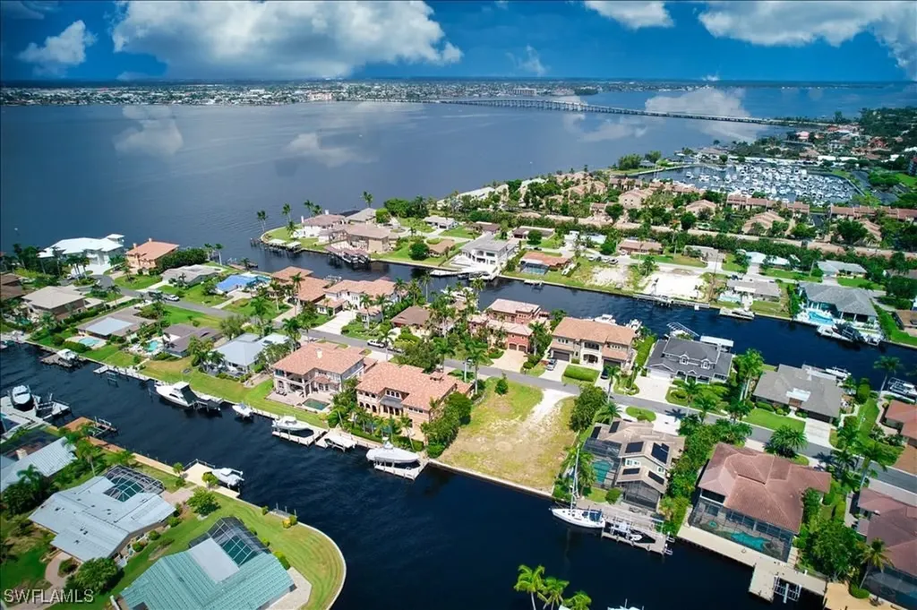 846 Cypress Lake Circle Fort Myers FL 33919