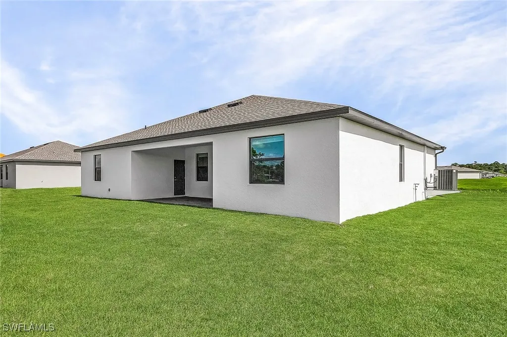 979 Admiral Bull Halsey Avenue Labelle FL 33935