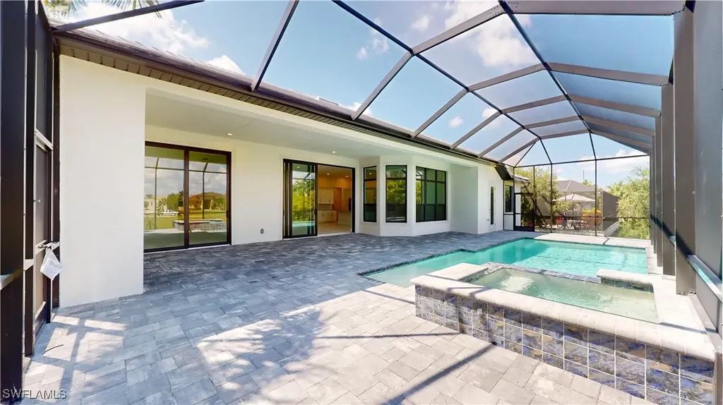2809 Cape Coral Parkway W Cape Coral FL 33914
