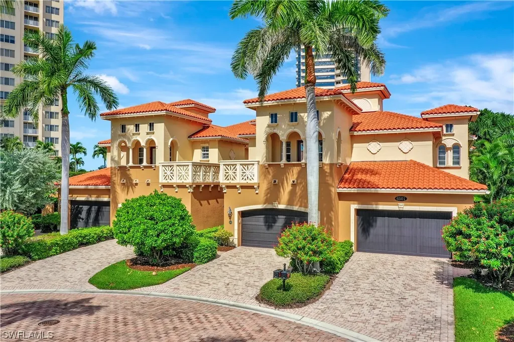 6501 Crown Colony Place Naples FL 34108
