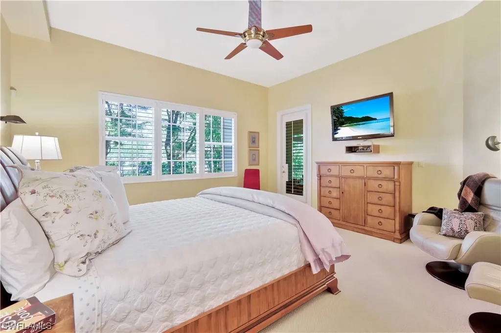 6501 Crown Colony Place Naples FL 34108