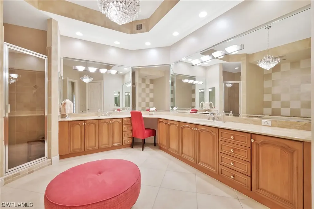6501 Crown Colony Place Naples FL 34108