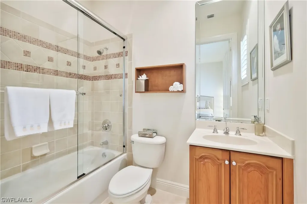 6501 Crown Colony Place Naples FL 34108