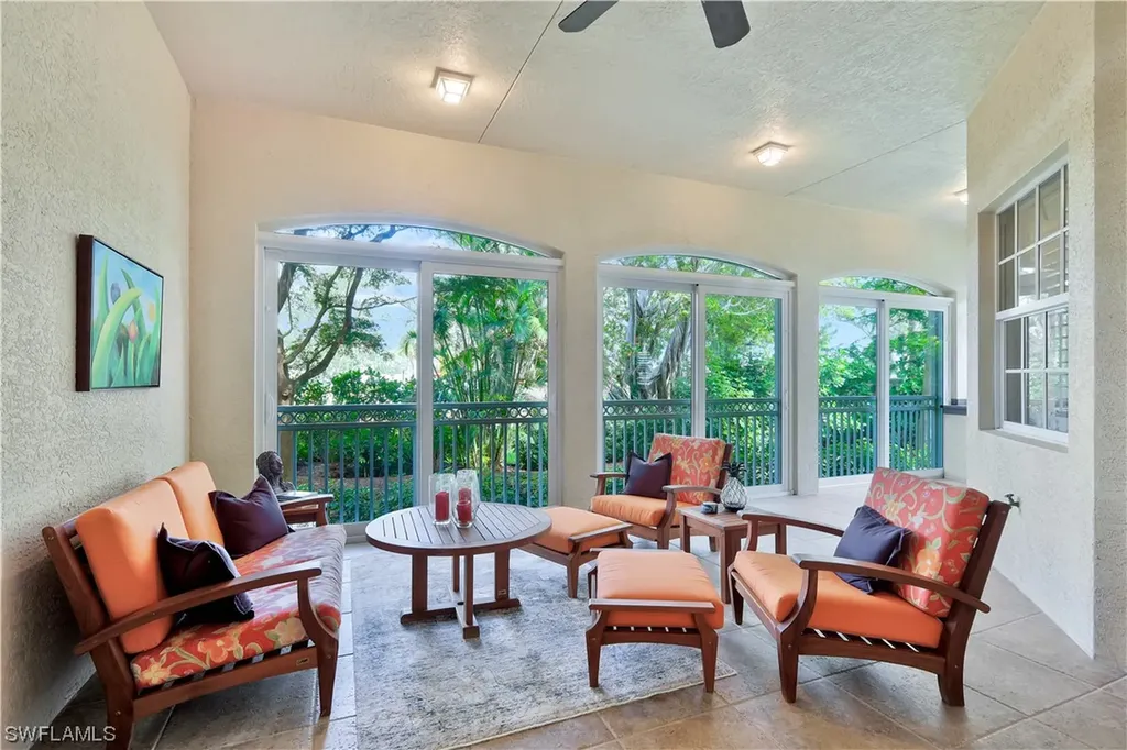 6501 Crown Colony Place Naples FL 34108