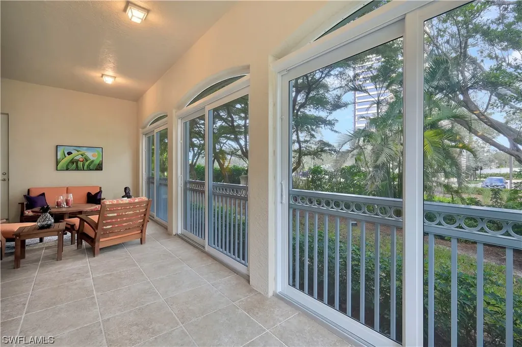 6501 Crown Colony Place Naples FL 34108