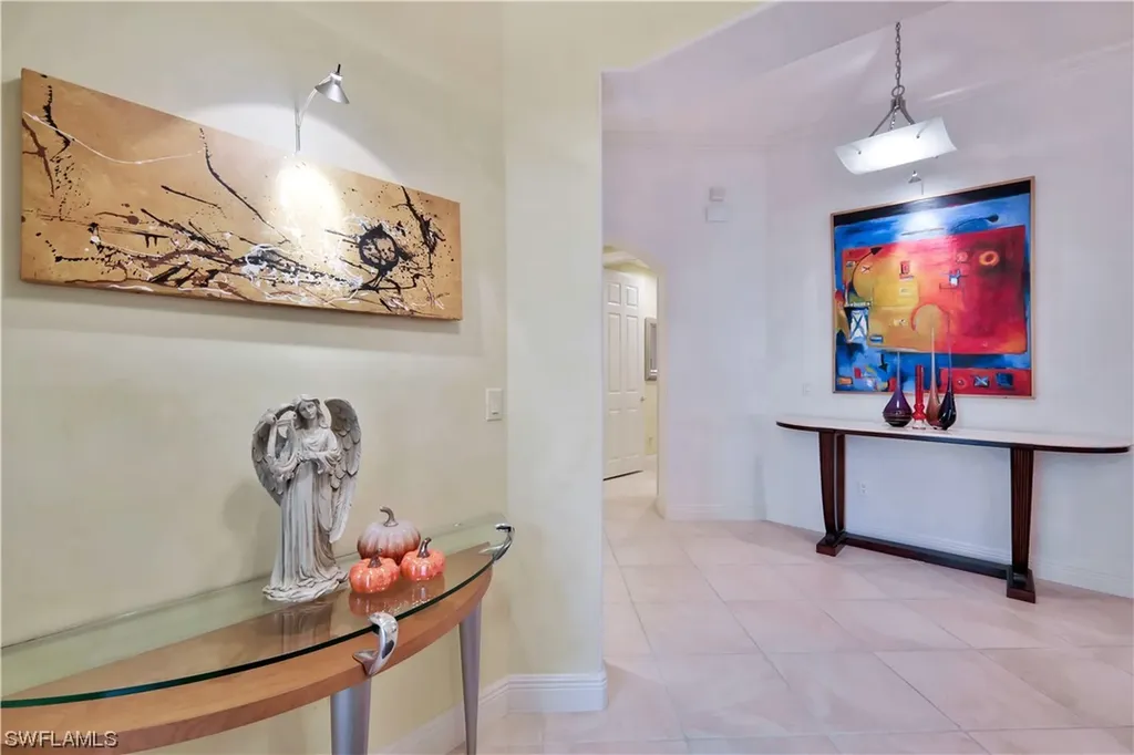 6501 Crown Colony Place Naples FL 34108