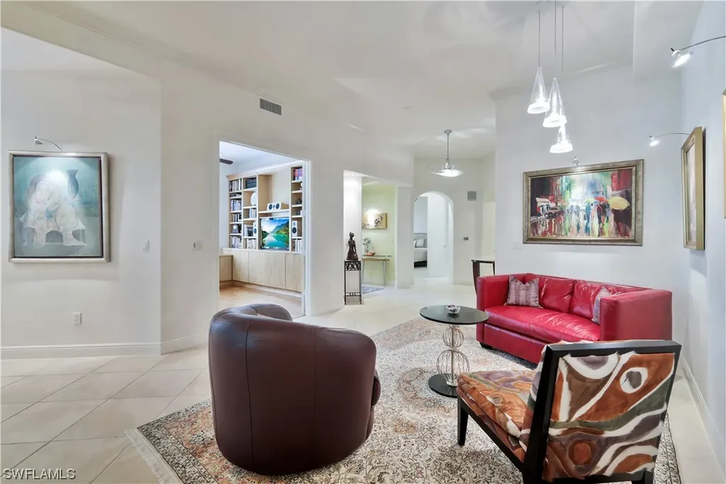 6501 Crown Colony Place Naples FL 34108