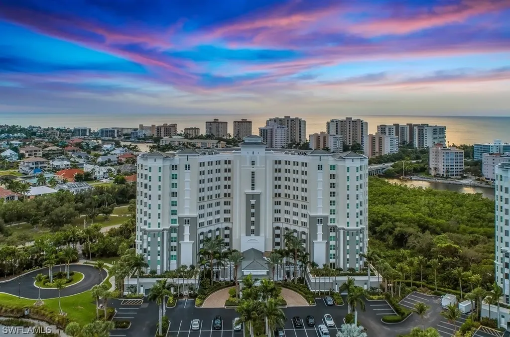 300 Dunes Boulevard Naples FL 34110