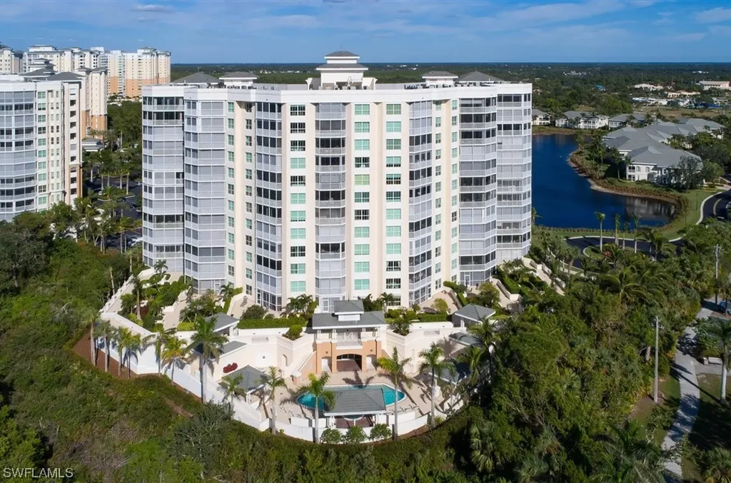 300 Dunes Boulevard Naples FL 34110