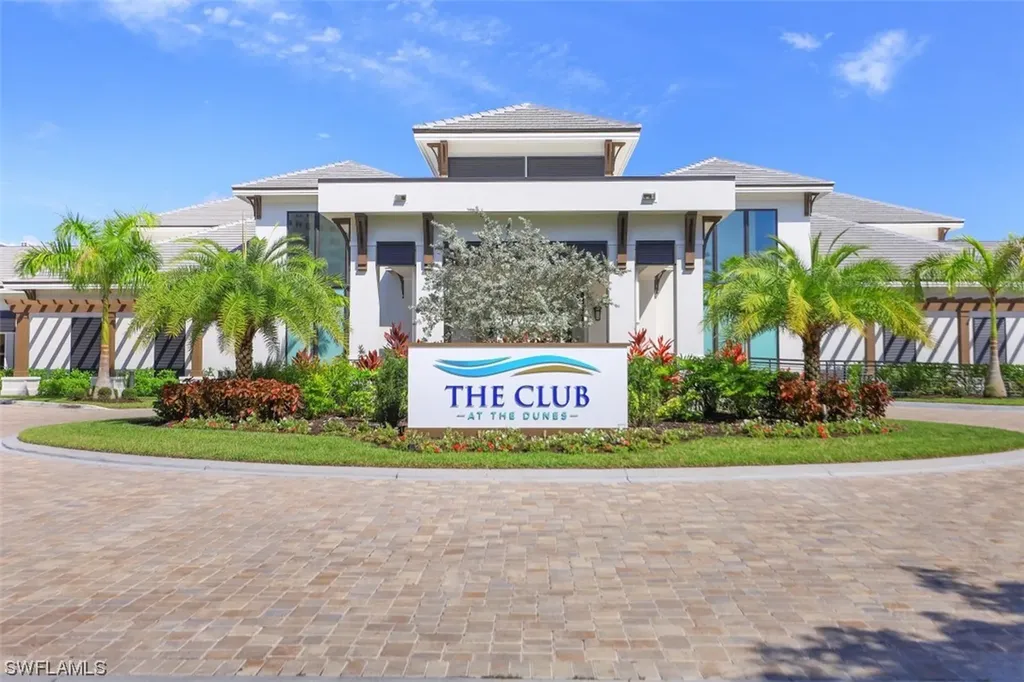 300 Dunes Boulevard Naples FL 34110