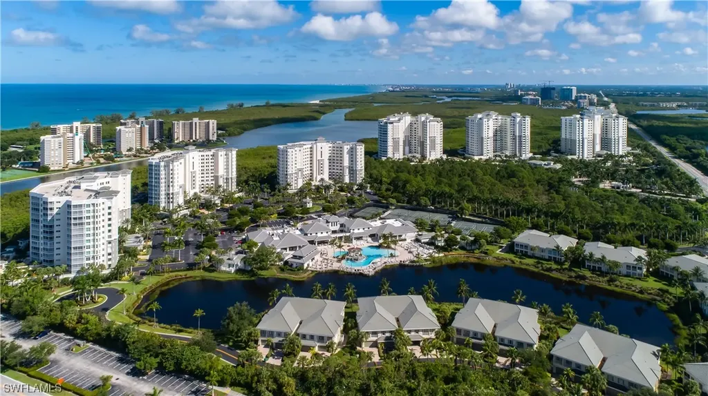 300 Dunes Boulevard Naples FL 34110
