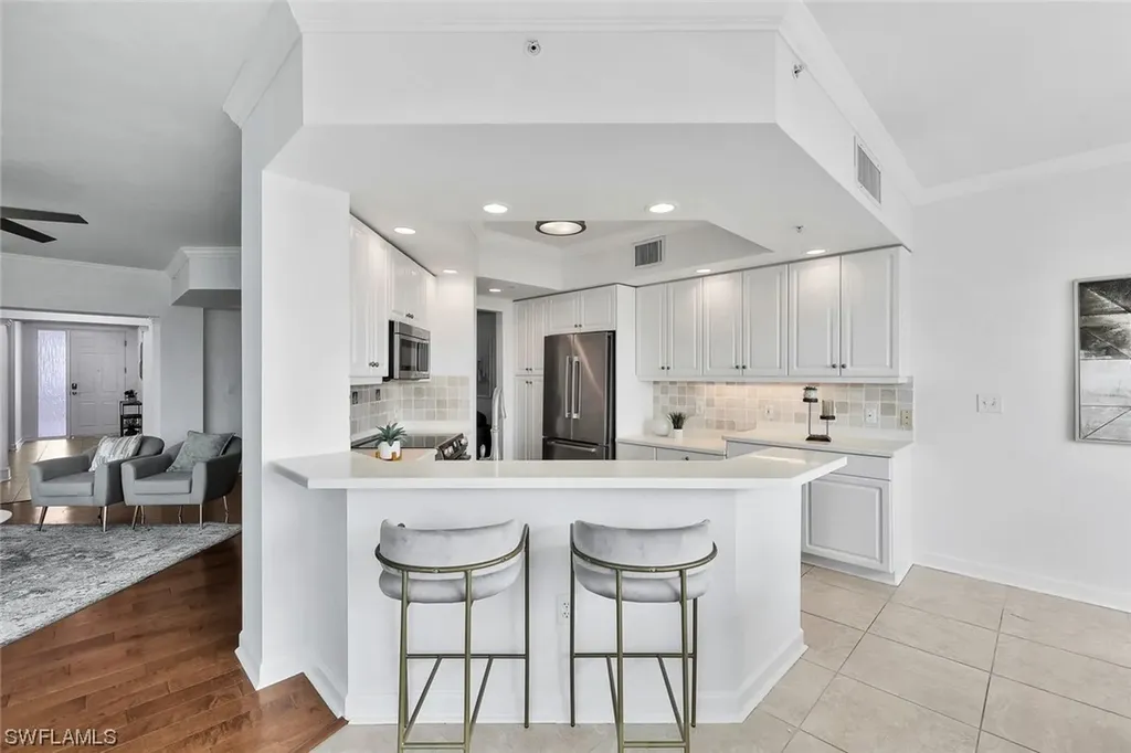 300 Dunes Boulevard Naples FL 34110