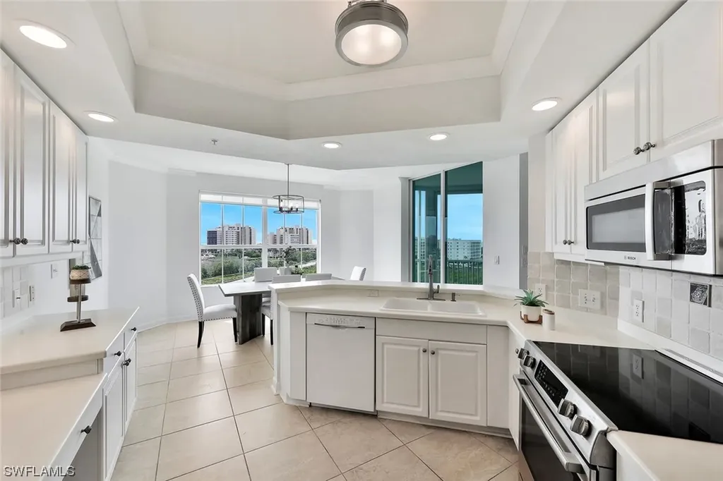 300 Dunes Boulevard Naples FL 34110