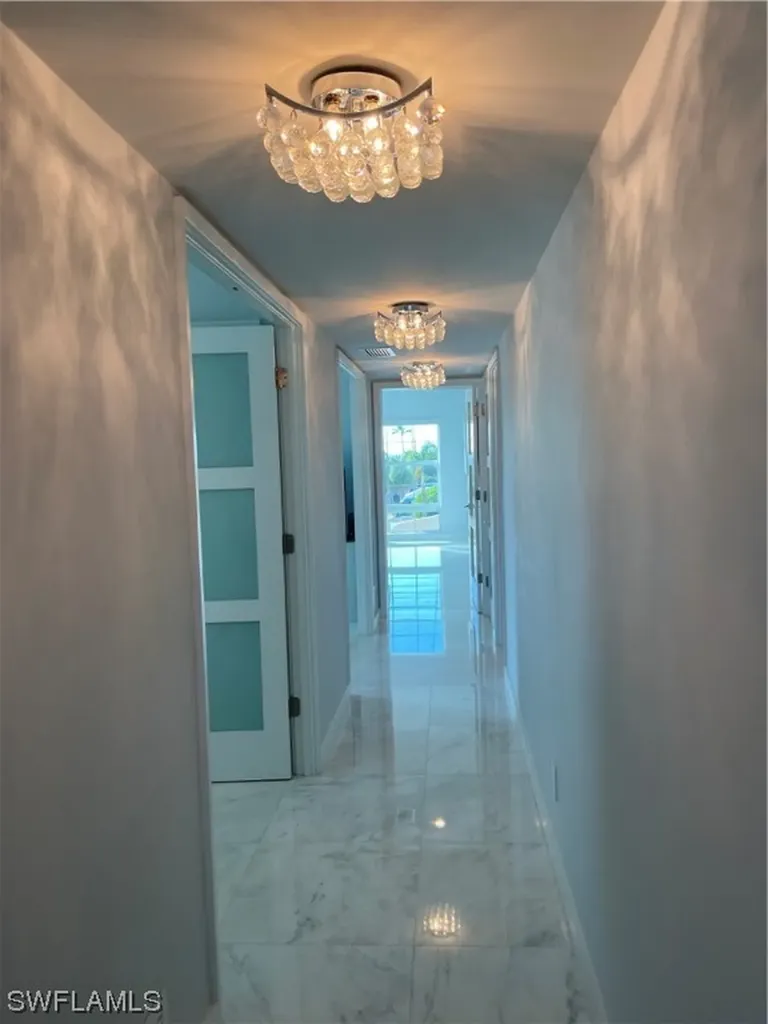 2750 Gulf Shore Boulevard N, Naples FL 34103
