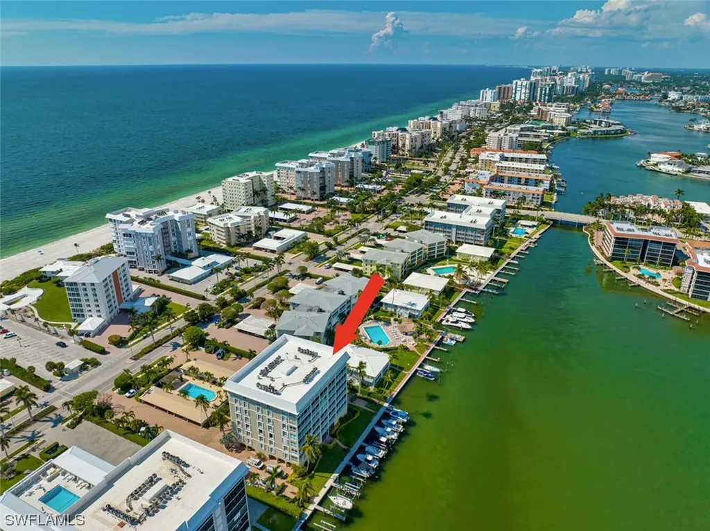 2750 Gulf Shore Boulevard N, Naples FL 34103
