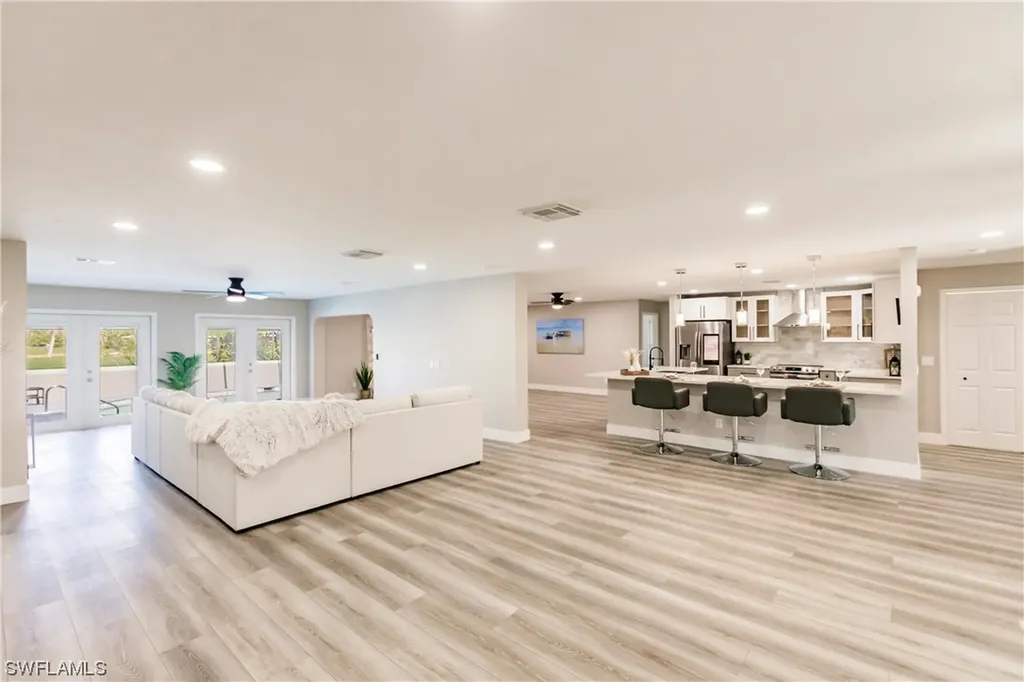 362 Pinehurst Circle Naples FL 34113
