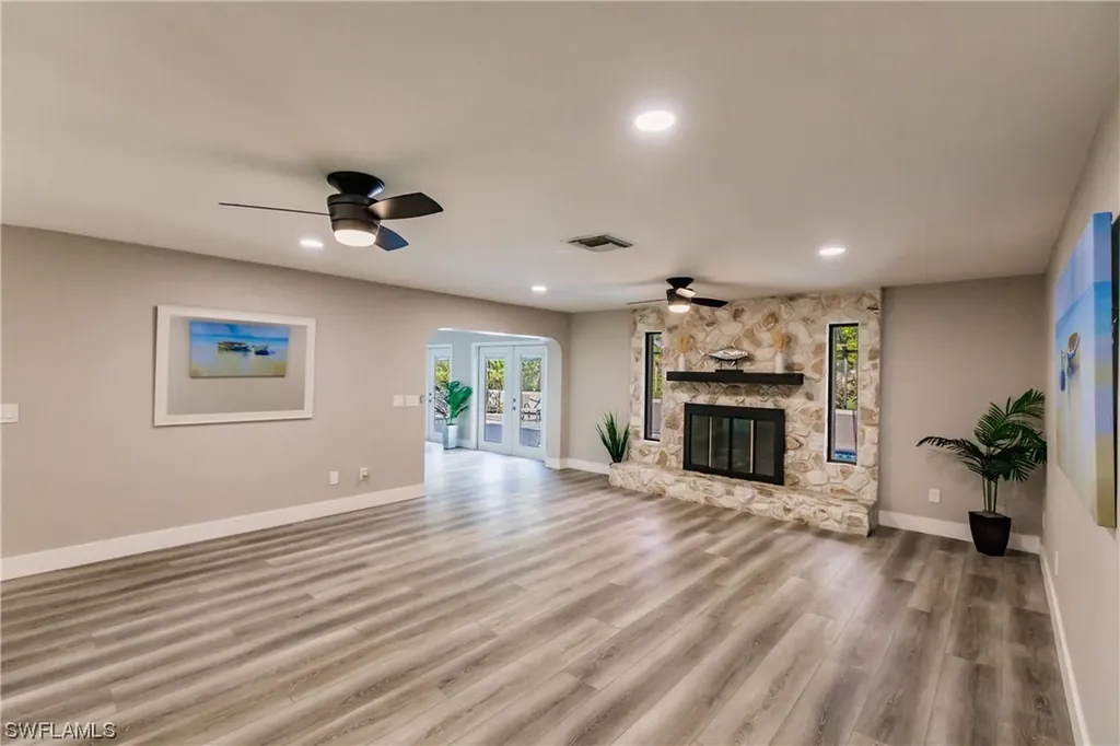 362 Pinehurst Circle Naples FL 34113