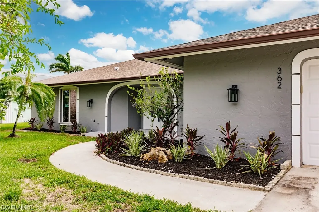 362 Pinehurst Circle Naples FL 34113