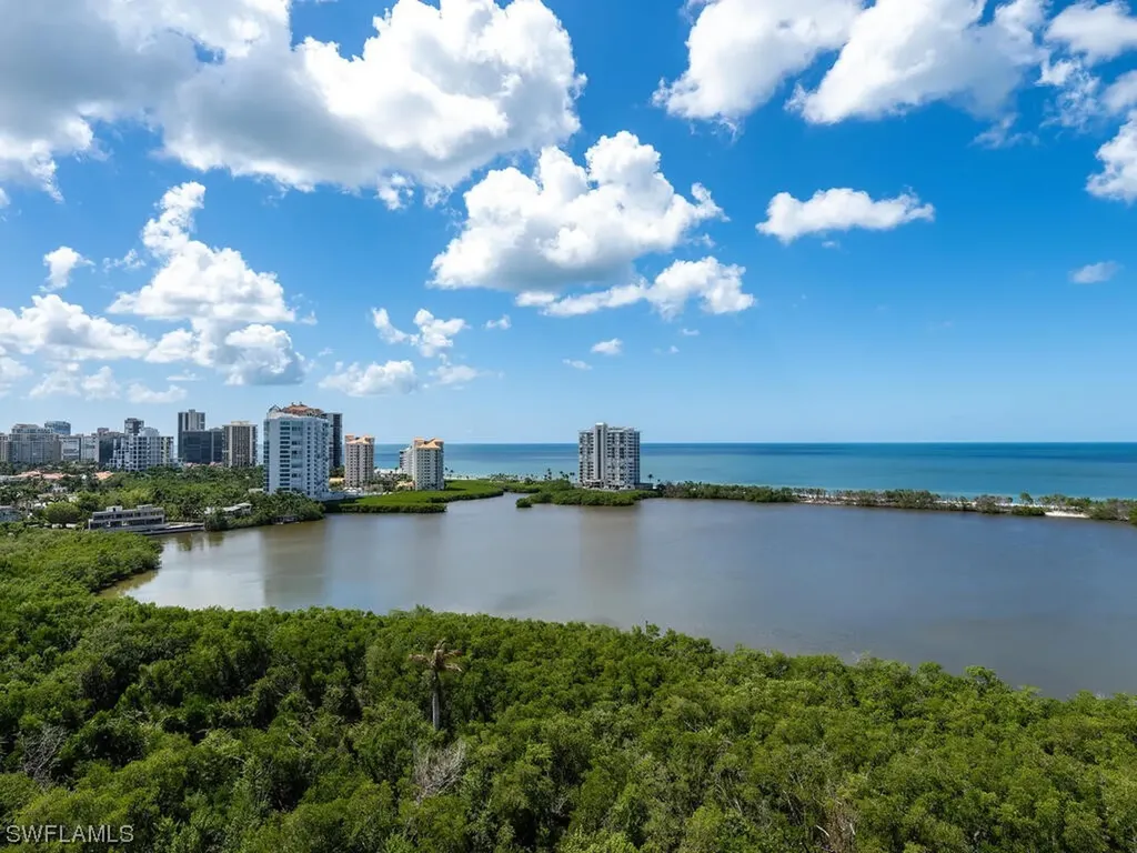 5555 Heron Point Drive Naples FL 34108