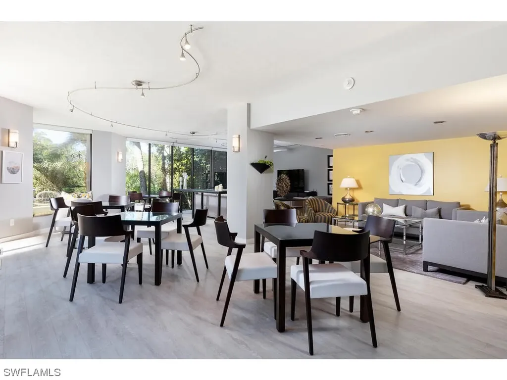 5555 Heron Point Drive Naples FL 34108